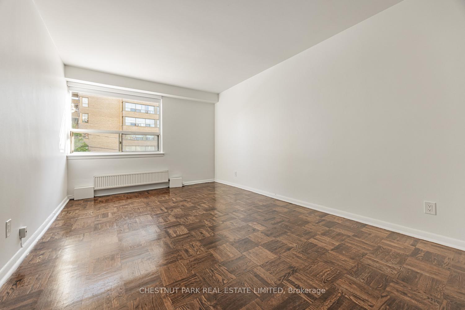 Photo 9 of Unit 105, 2500 Bathurst Street, Toronto, Forest Hill North — HOMEH