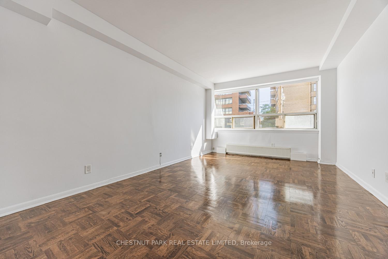 Photo 10 of Unit 105, 2500 Bathurst Street, Toronto, Forest Hill North — HOMEH