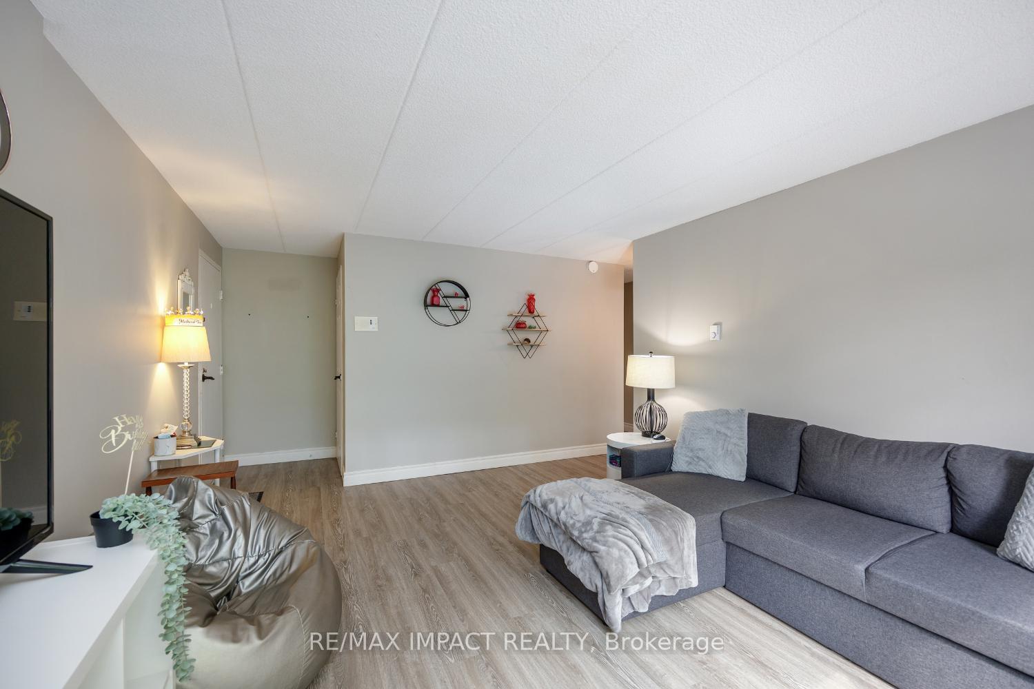 Photo 11 of Unit 31, 43 Taunton Road E, Oshawa, Taunton — HOMEH