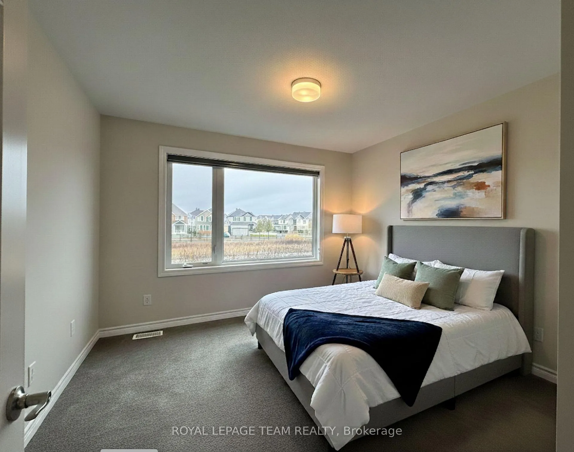 Photo 12 of 709 Megrez Way E, Ottawa, Barrhaven - Half Moon Bay — HOMEH