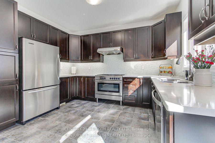 Photo 15 of 27 Nicklaus Drive, Aurora, Bayview Northeast — HOMEH