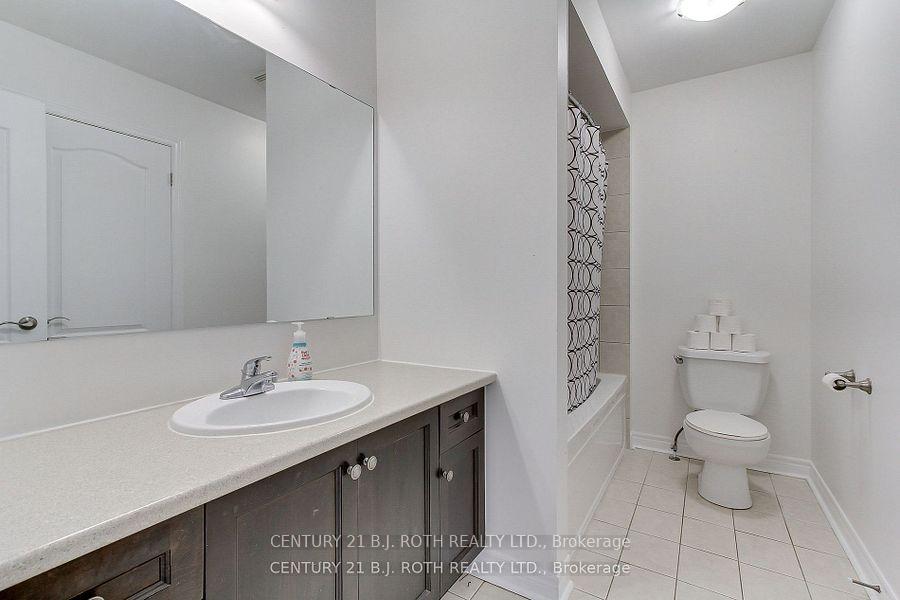 Photo 20 of 27 Nicklaus Drive, Aurora, Bayview Northeast — HOMEH