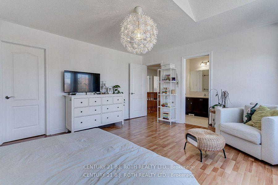Photo 26 of 27 Nicklaus Drive, Aurora, Bayview Northeast — HOMEH