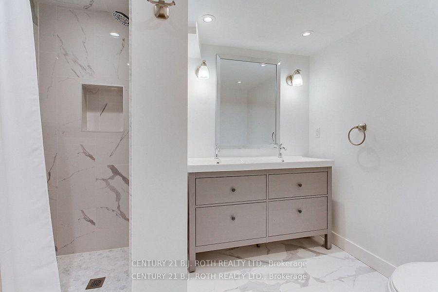 Photo 33 of 27 Nicklaus Drive, Aurora, Bayview Northeast — HOMEH