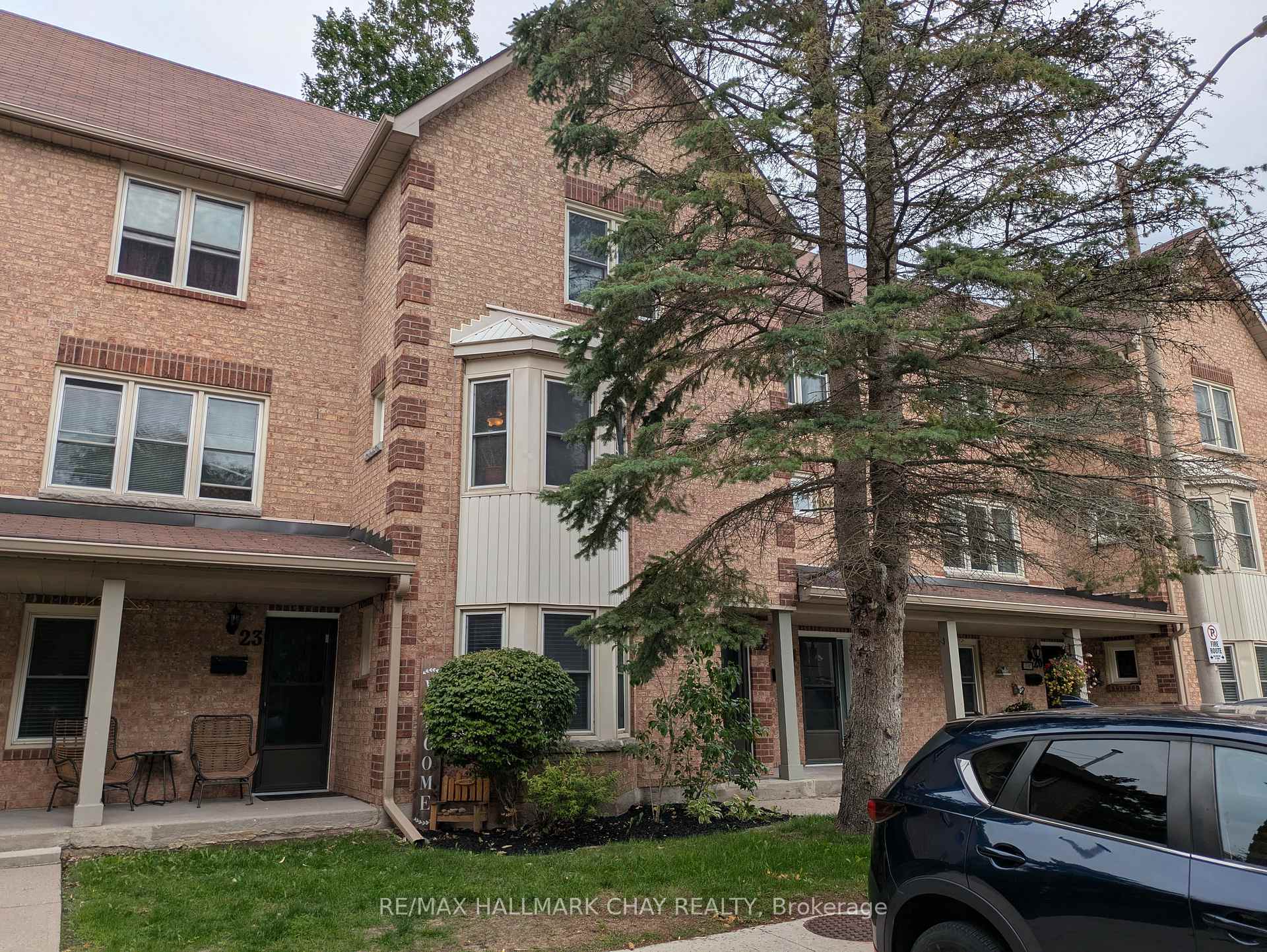 Front of Unit 22, 119 D'ambrosio Drive