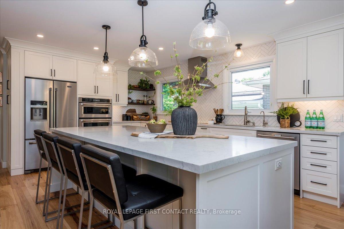 Photo 14 of 31 Mountbatten Crescent, Barrie, Codrington — HOMEH