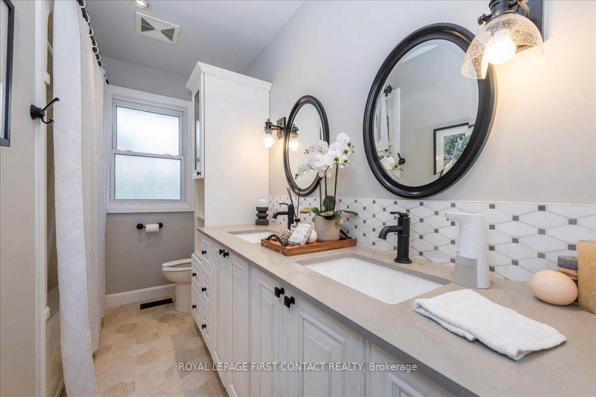 Photo 21 of 31 Mountbatten Crescent, Barrie, Codrington — HOMEH