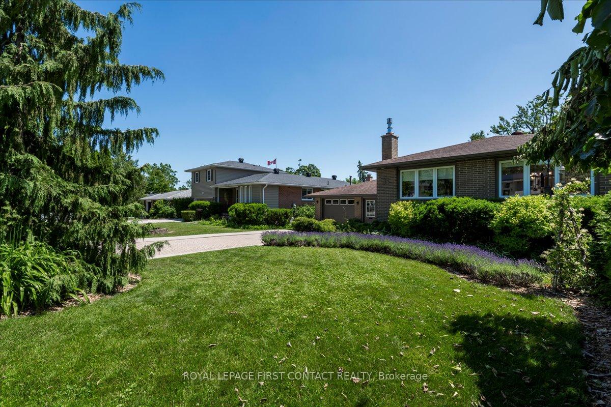 Photo 44 of 31 Mountbatten Crescent, Barrie, Codrington — HOMEH