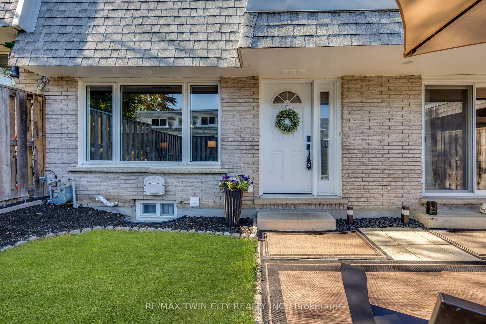 Photo 1 of Unit 54, 14 Williamsburg Road, Kitchener — HOMEH