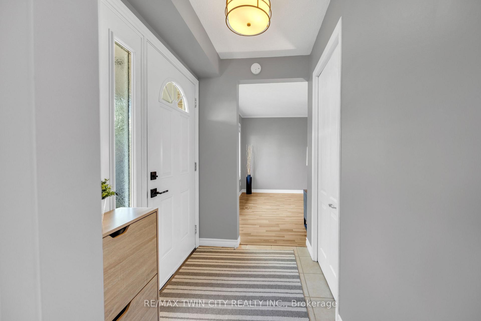 Photo 3 of Unit 54, 14 Williamsburg Road, Kitchener — HOMEH