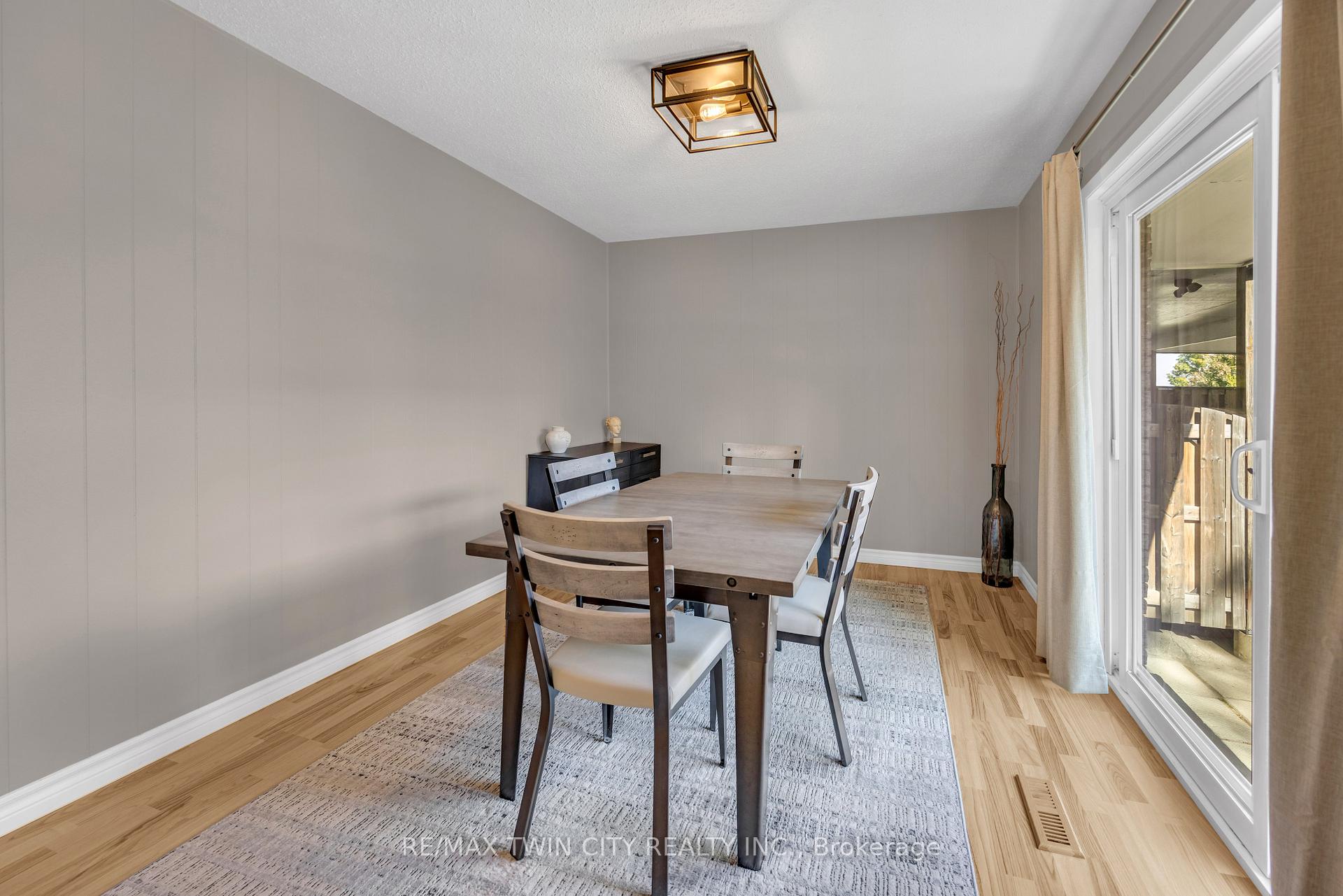 Photo 4 of Unit 54, 14 Williamsburg Road, Kitchener — HOMEH