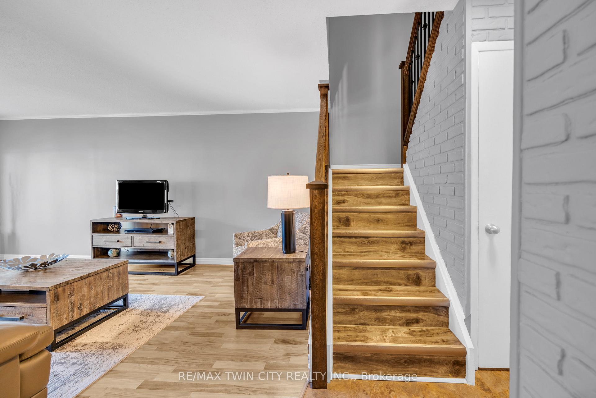 Photo 13 of Unit 54, 14 Williamsburg Road, Kitchener — HOMEH