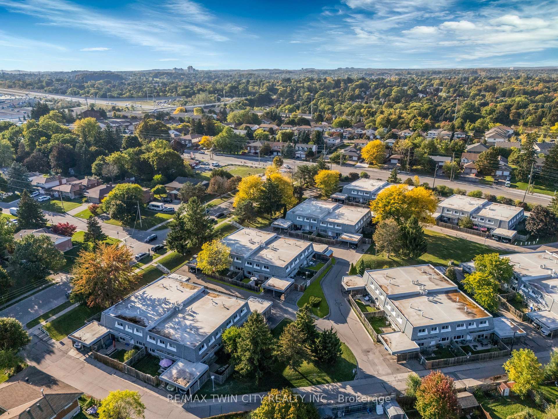 Photo 39 of Unit 54, 14 Williamsburg Road, Kitchener — HOMEH