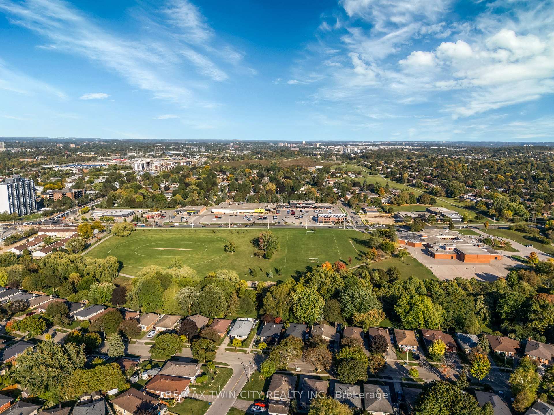 Photo 41 of Unit 54, 14 Williamsburg Road, Kitchener — HOMEH