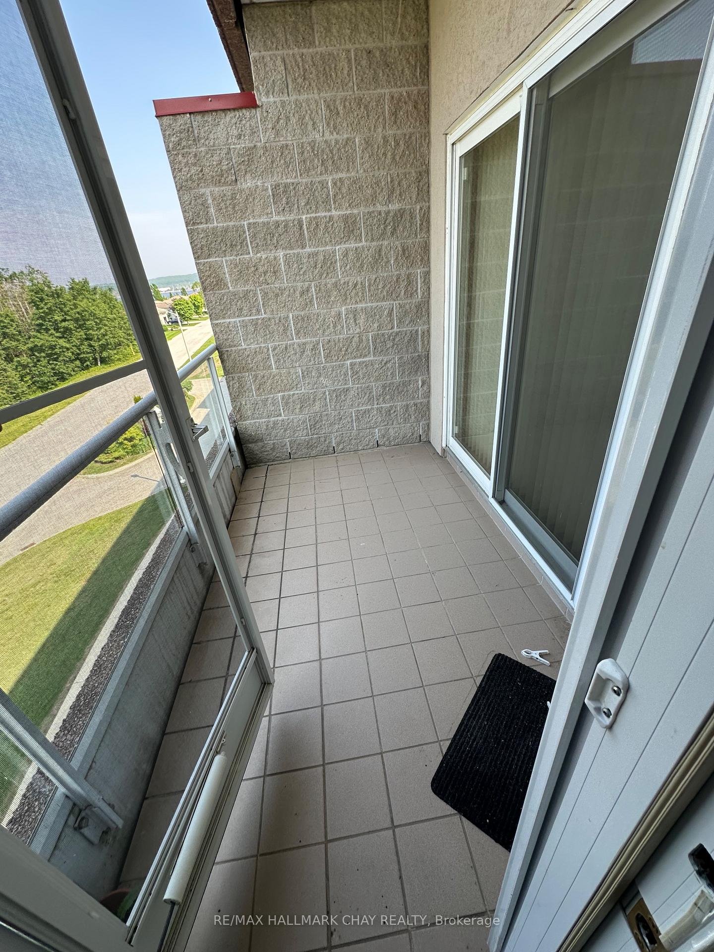 Photo 10 of Unit 403-PH3, 280 Aberdeen Boulevard, Midland — HOMEH