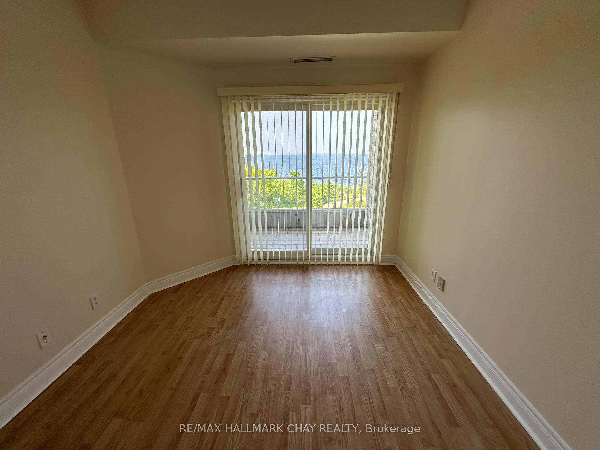 Photo 12 of Unit 403-PH3, 280 Aberdeen Boulevard, Midland — HOMEH