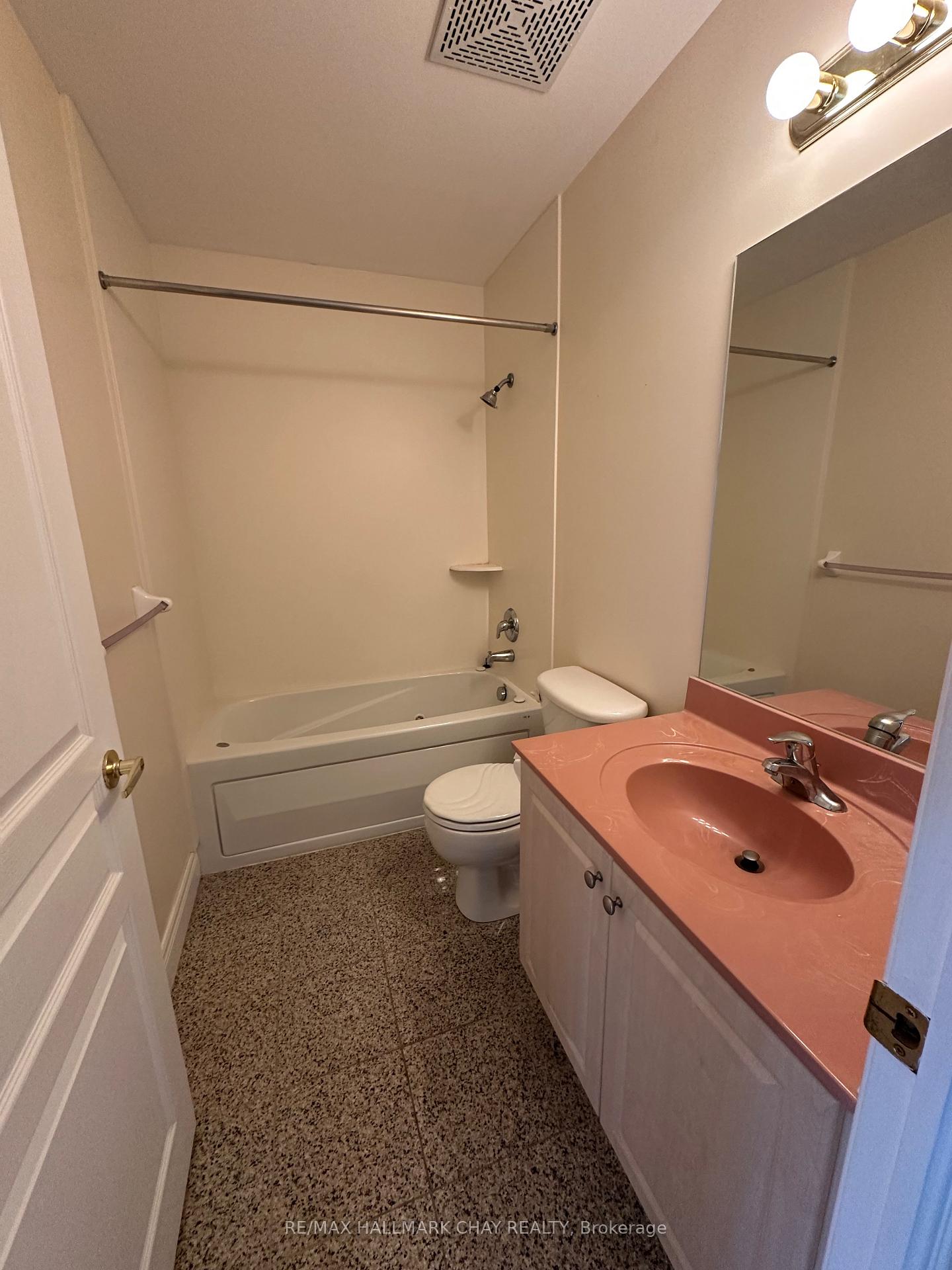 Photo 15 of Unit 403-PH3, 280 Aberdeen Boulevard, Midland — HOMEH