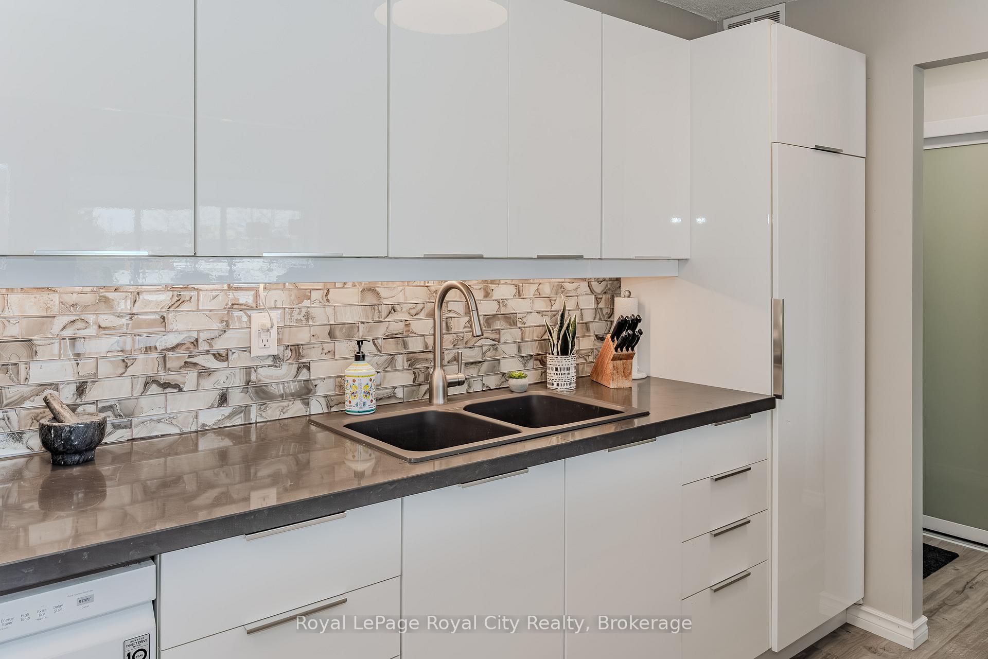 Photo 38 of Unit 207, 19 Woodlawn Road E, Guelph, Riverside Park — HOMEH