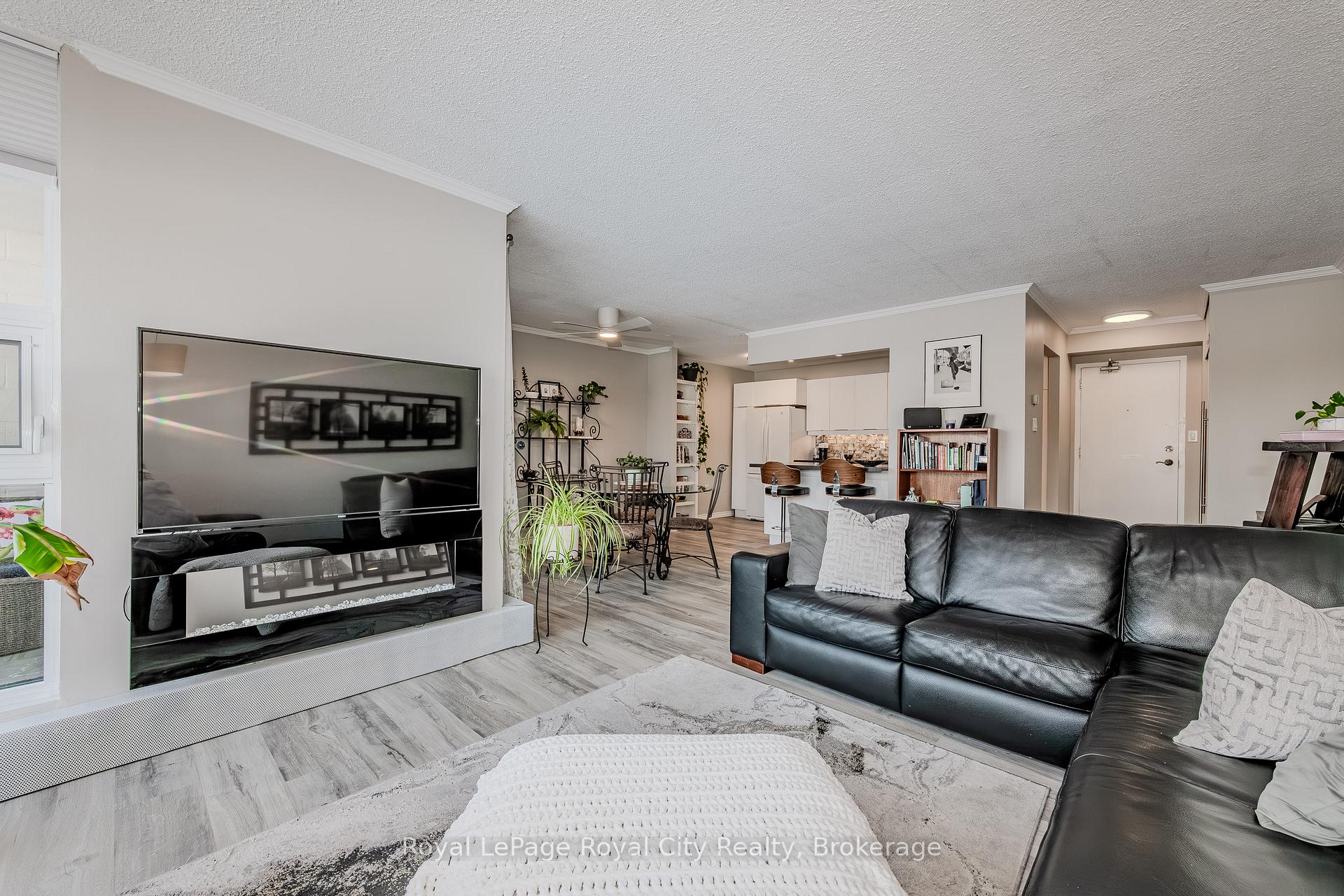Photo 14 of Unit 207, 19 Woodlawn Road E, Guelph, Riverside Park — HOMEH