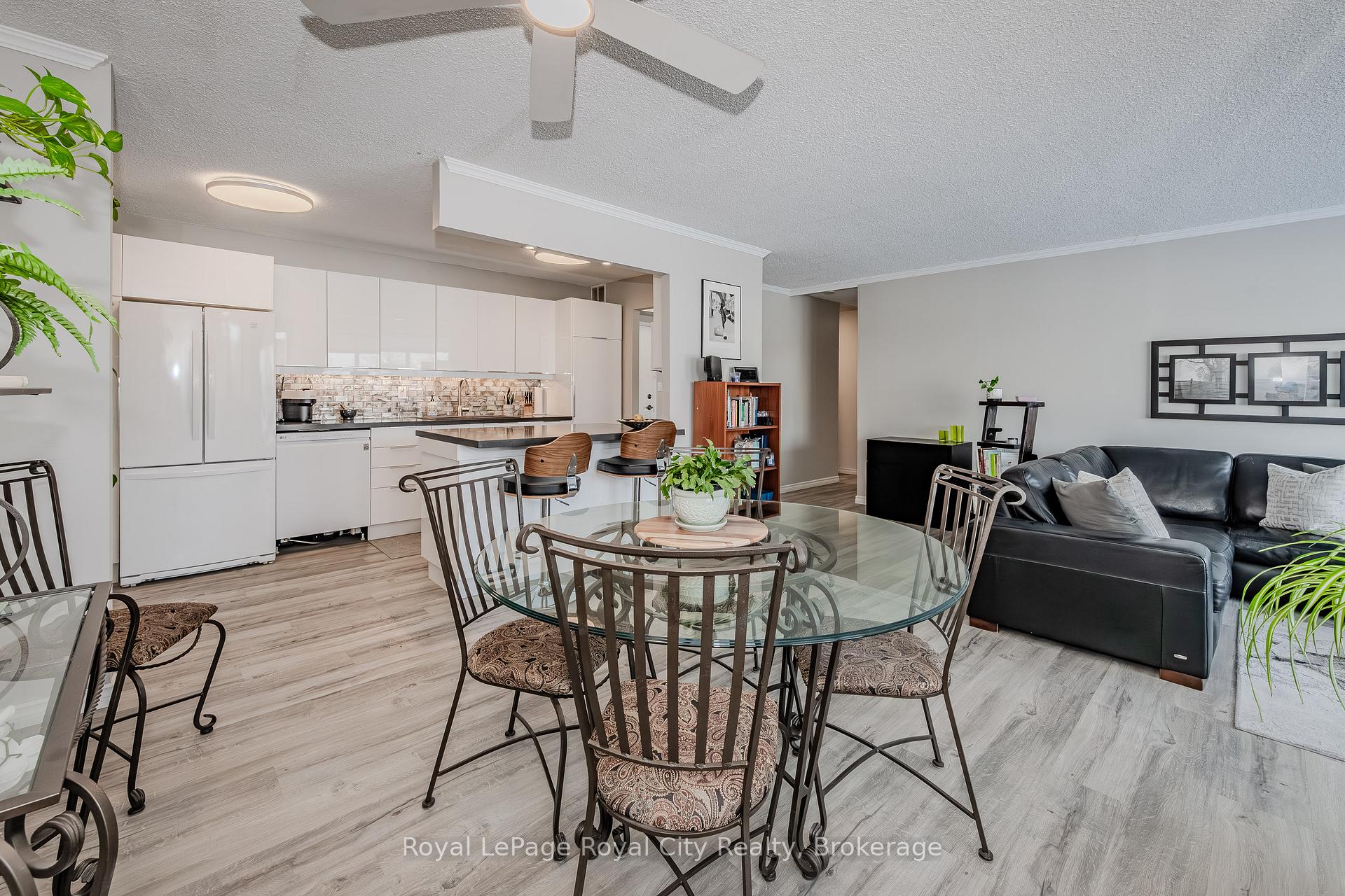 Photo 17 of Unit 207, 19 Woodlawn Road E, Guelph, Riverside Park — HOMEH