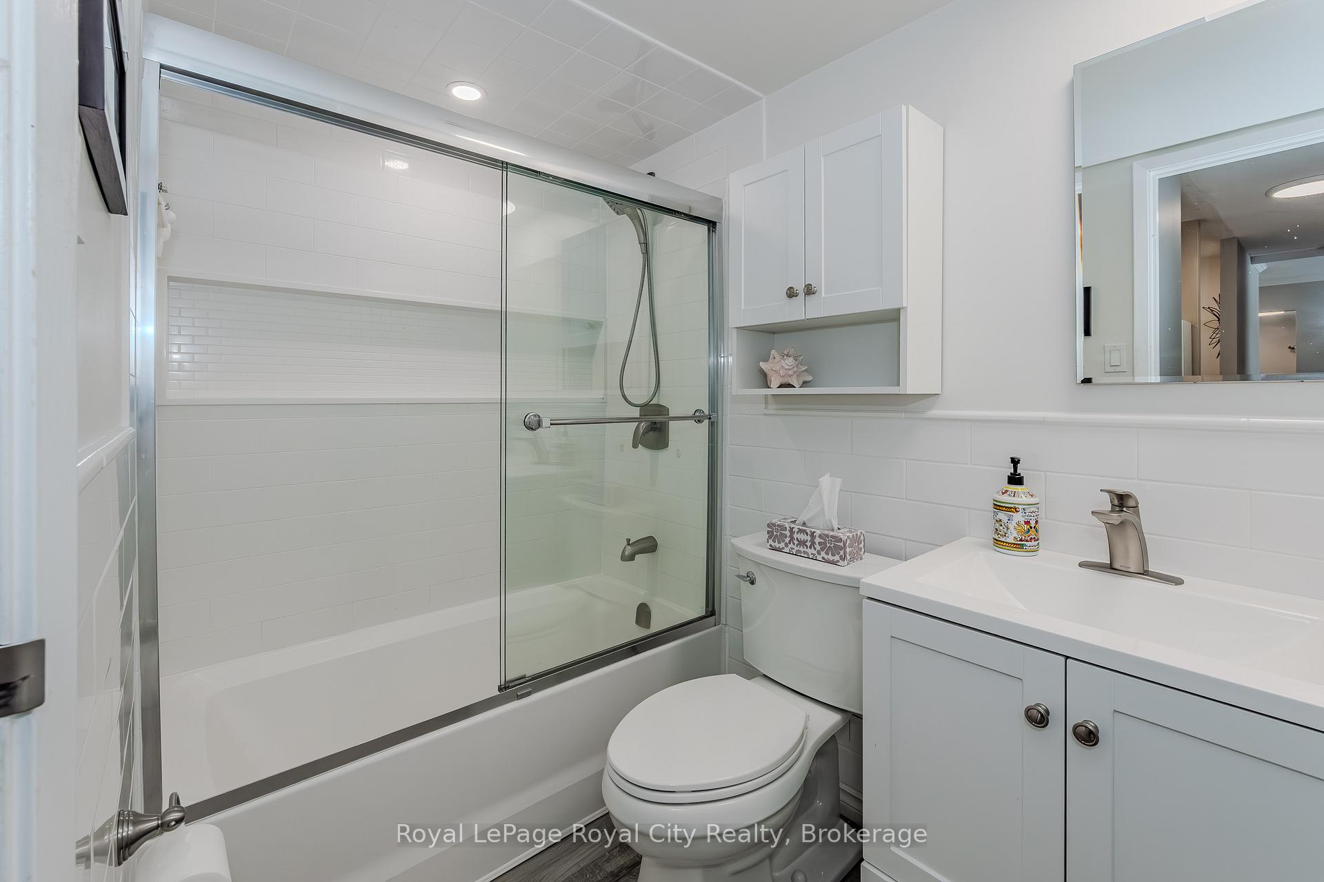 Photo 107 of Unit 207, 19 Woodlawn Road E, Guelph, Riverside Park — HOMEH