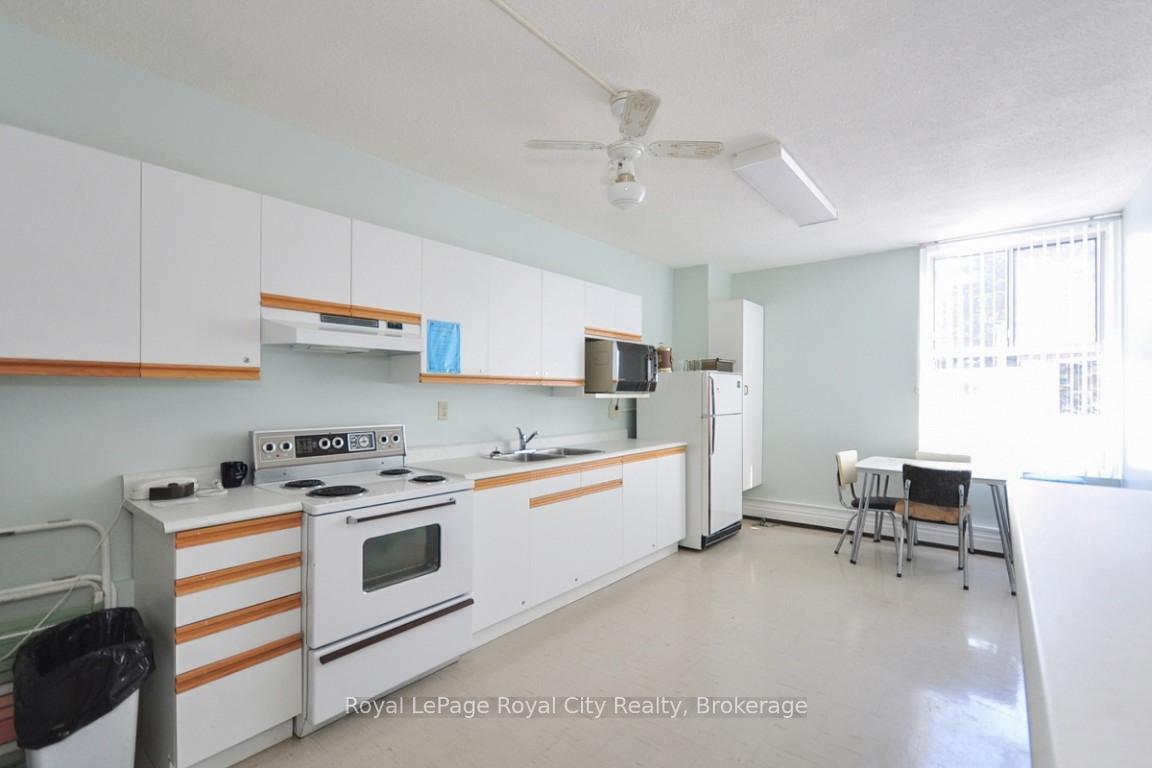 Photo 118 of Unit 207, 19 Woodlawn Road E, Guelph, Riverside Park — HOMEH