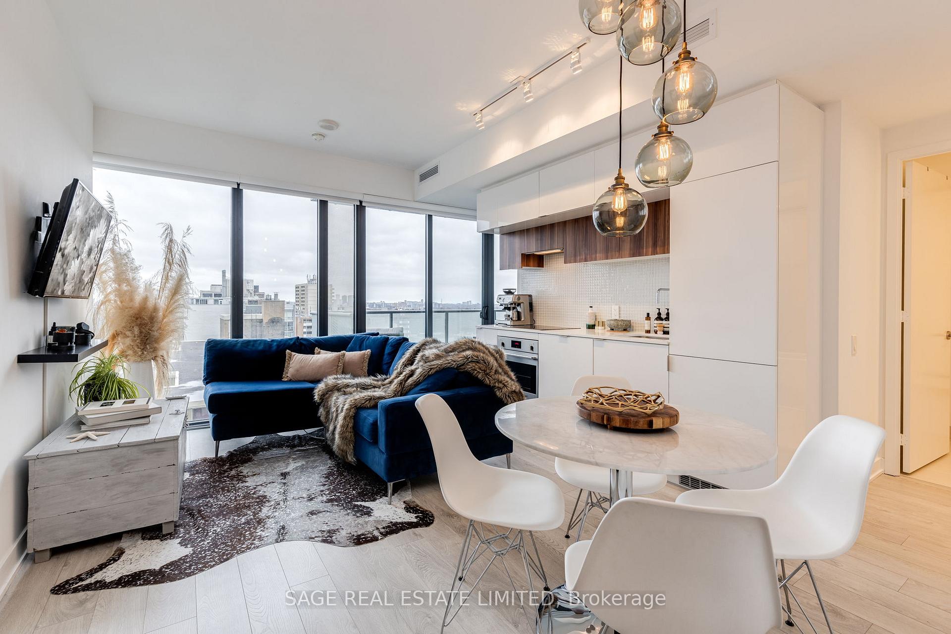 Photo 1 of Unit 1106, 185 Roehampton Avenue, Toronto, Mount Pleasant West — HOMEH