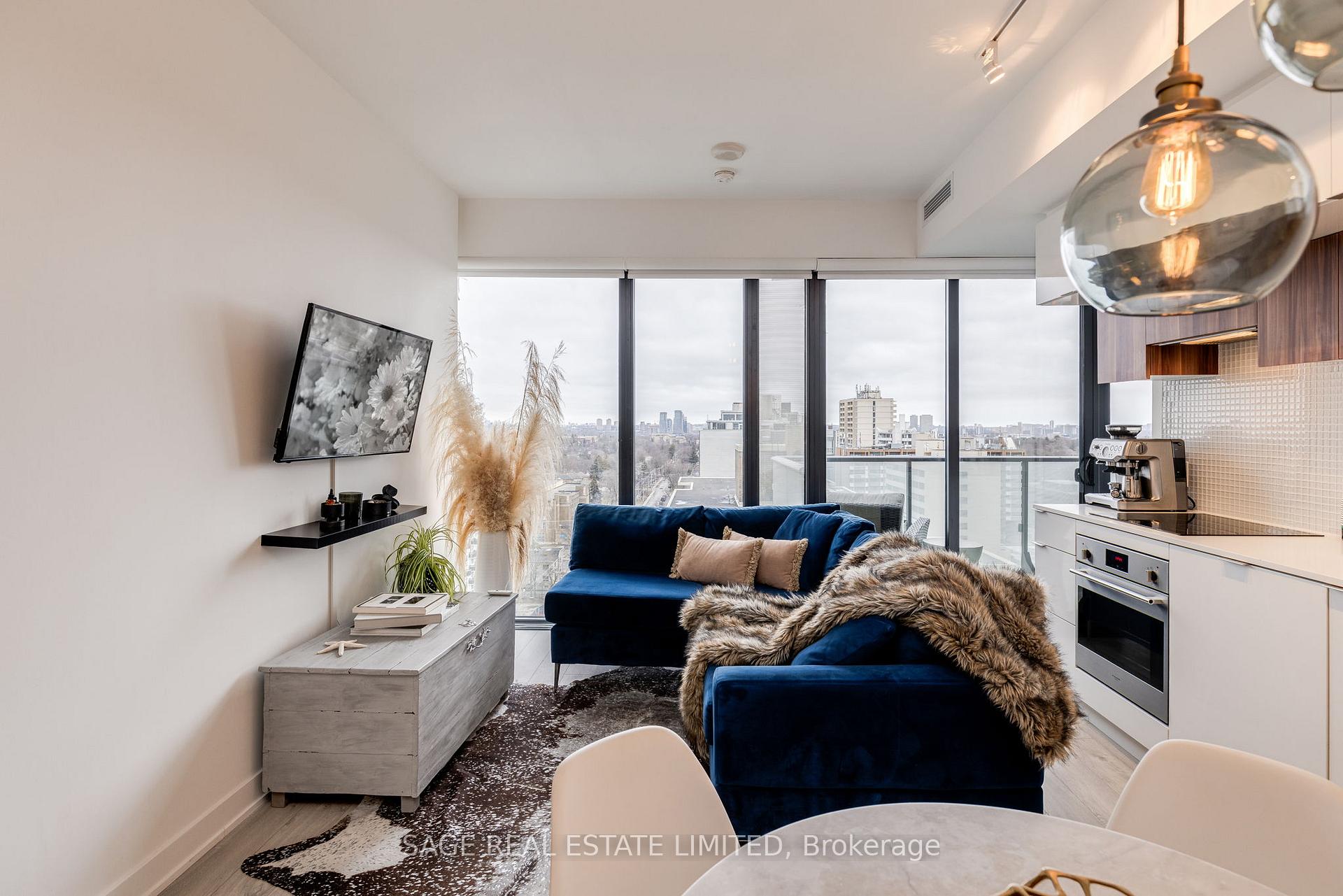 Photo 6 of Unit 1106, 185 Roehampton Avenue, Toronto, Mount Pleasant West — HOMEH