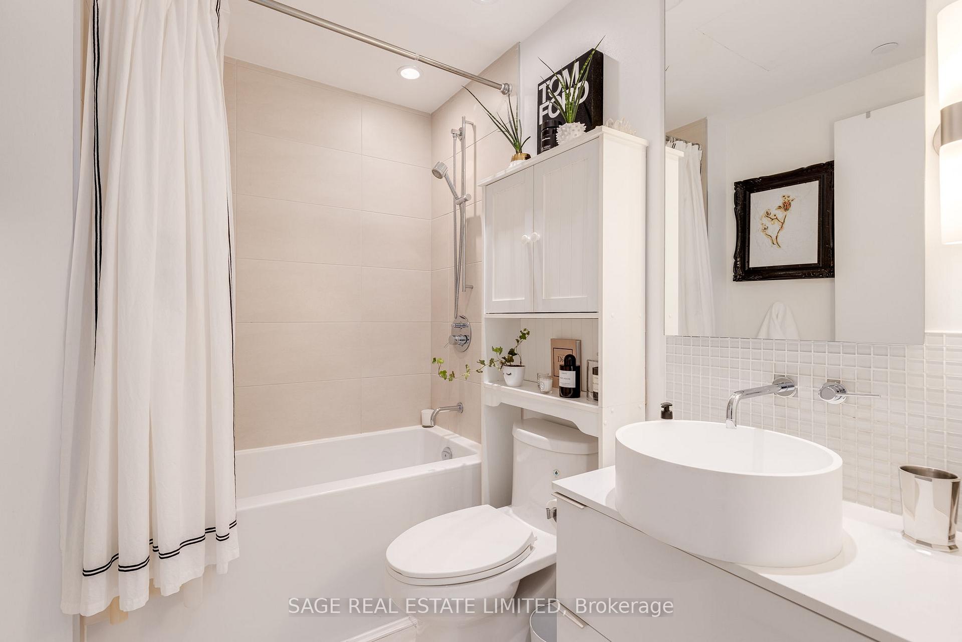 Photo 18 of Unit 1106, 185 Roehampton Avenue, Toronto, Mount Pleasant West — HOMEH