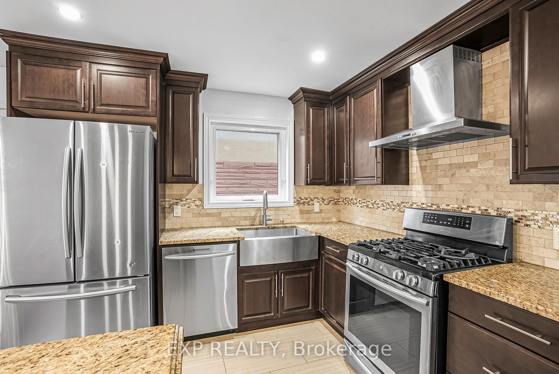 Photo 9 of Unit A, 52 Champagne Avenue, Ottawa, West Centre Town — HOMEH