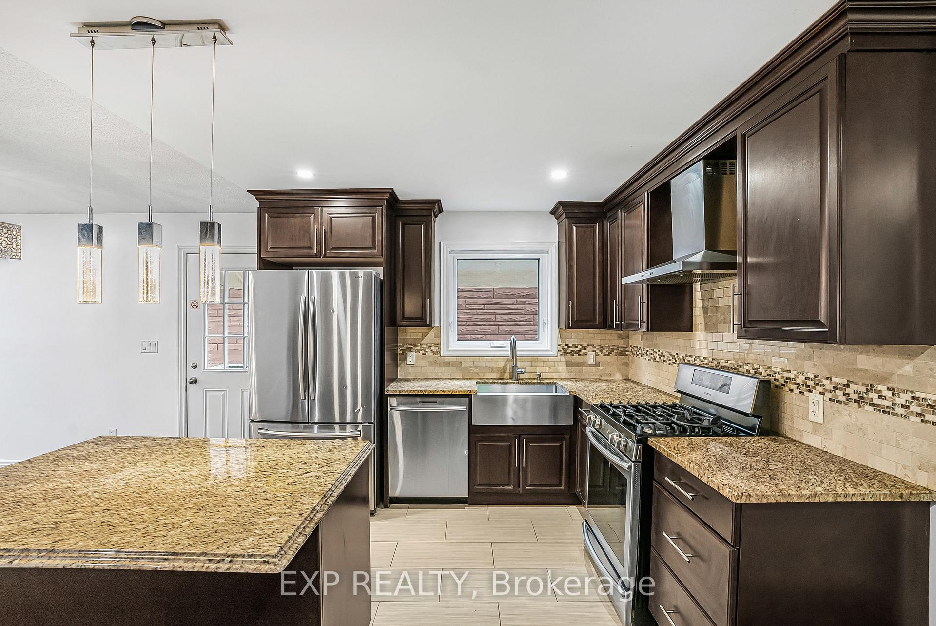 Photo 11 of Unit A, 52 Champagne Avenue, Ottawa, West Centre Town — HOMEH