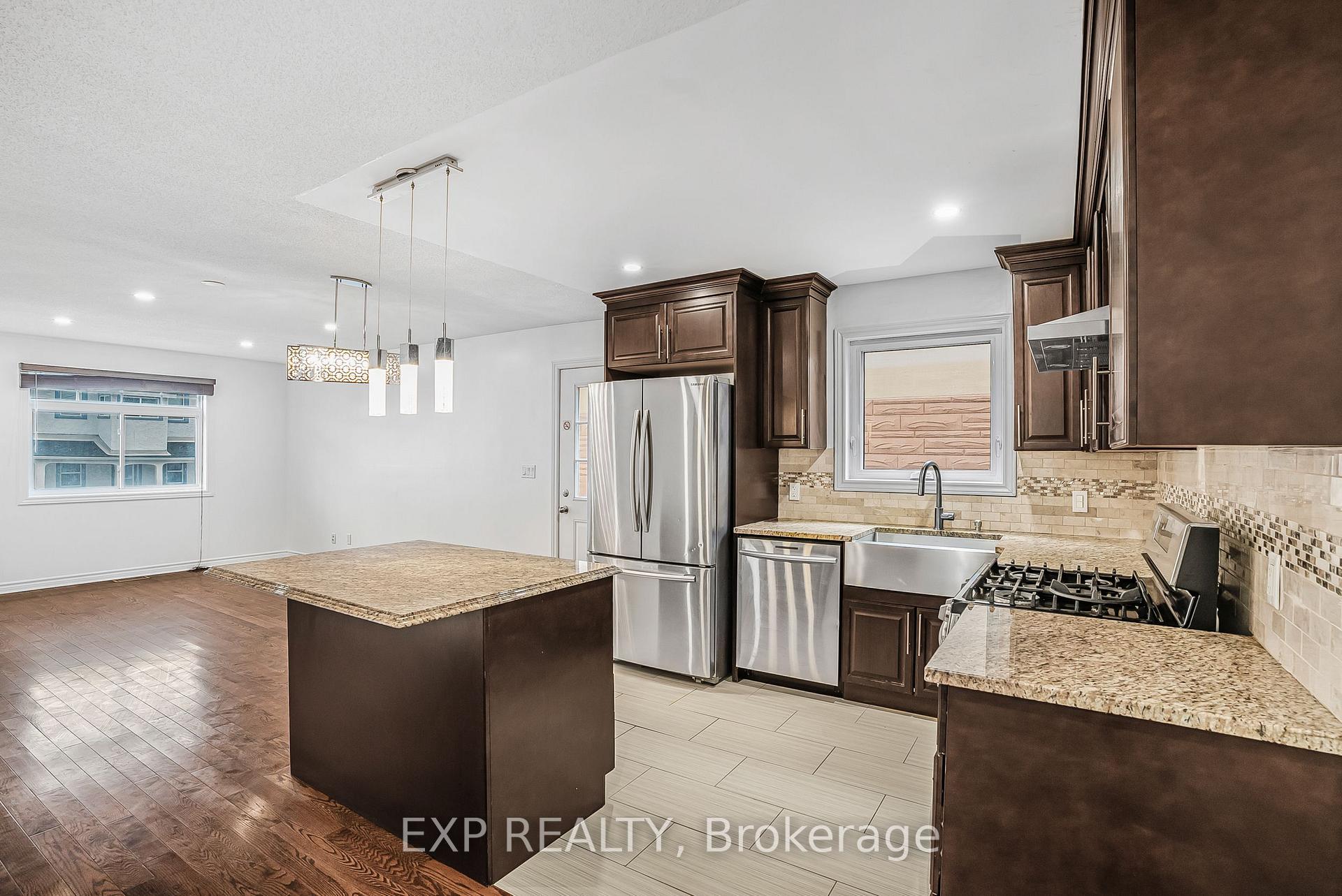 Photo 12 of Unit A, 52 Champagne Avenue, Ottawa, West Centre Town — HOMEH
