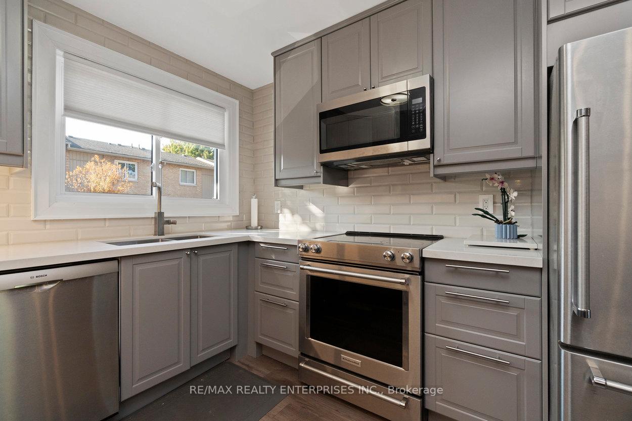 Photo 5 of Unit 21, 63 Fonthill Road, Hamilton, Fessenden — HOMEH