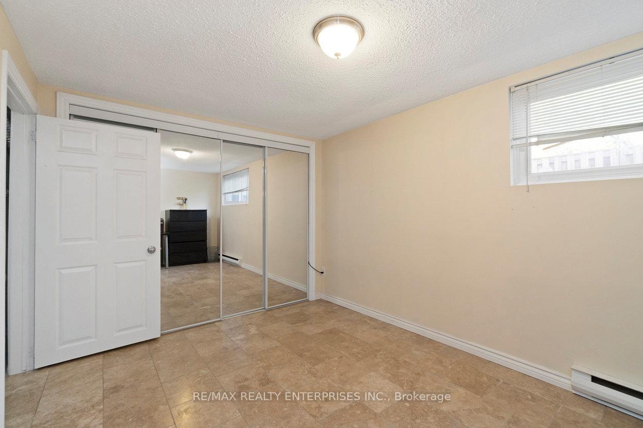 Photo 22 of Unit 21, 63 Fonthill Road, Hamilton, Fessenden — HOMEH