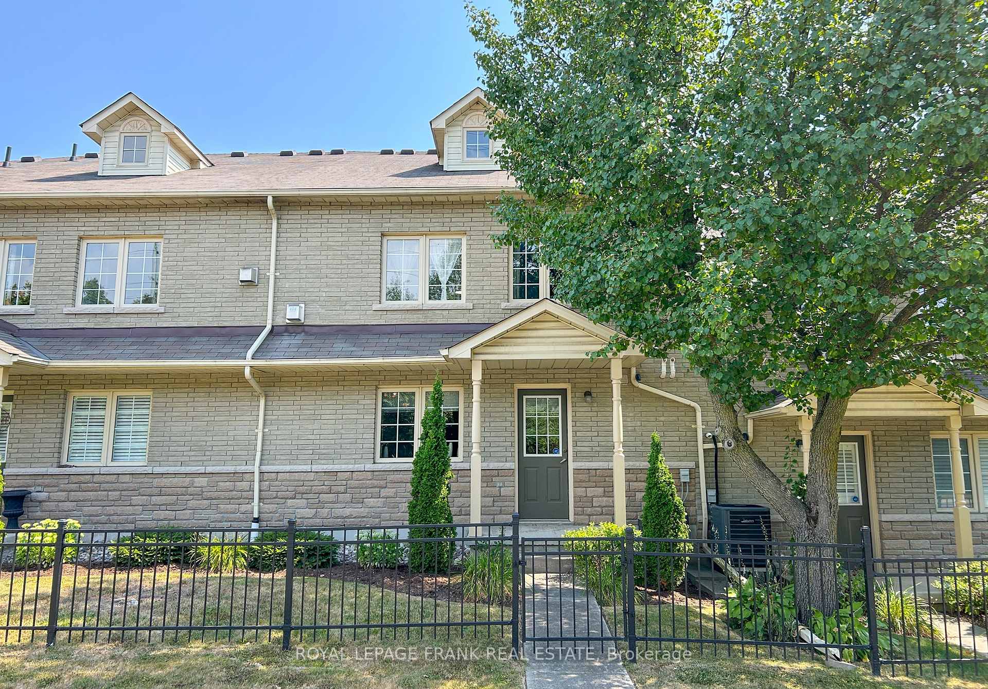 Photo 2 of Unit 48, 1111 Wilson Road N, Oshawa, Pinecrest — HOMEH