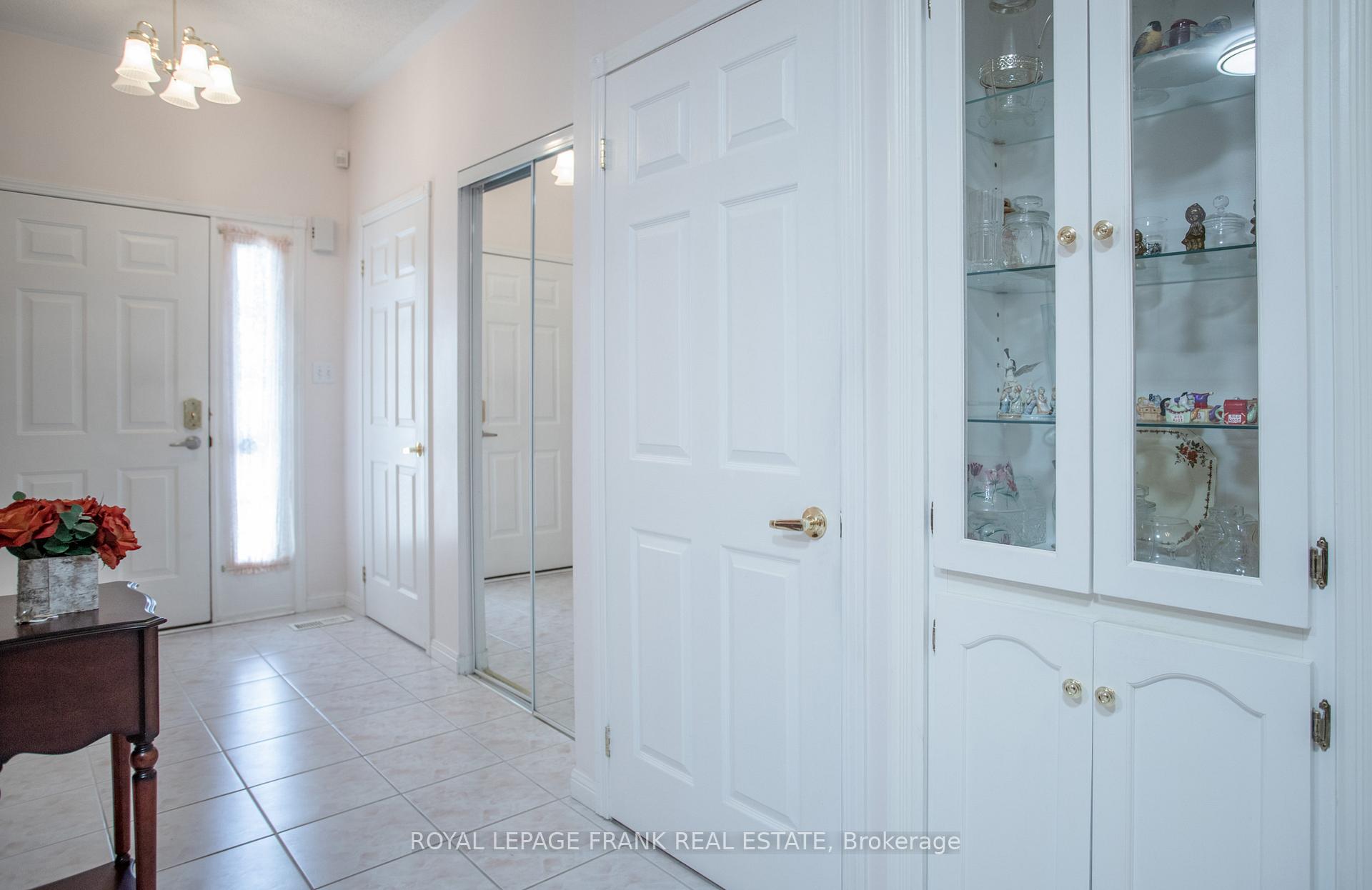 Photo 12 of Unit 48, 1111 Wilson Road N, Oshawa, Pinecrest — HOMEH