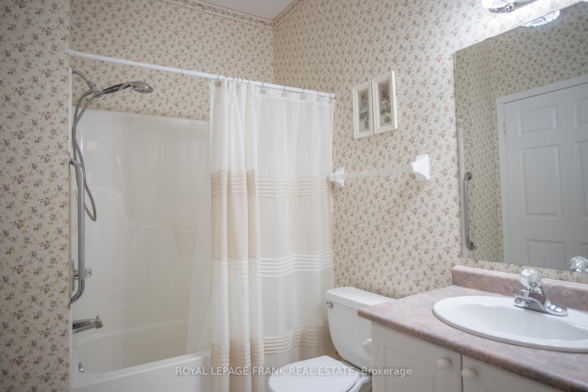 Photo 21 of Unit 48, 1111 Wilson Road N, Oshawa, Pinecrest — HOMEH