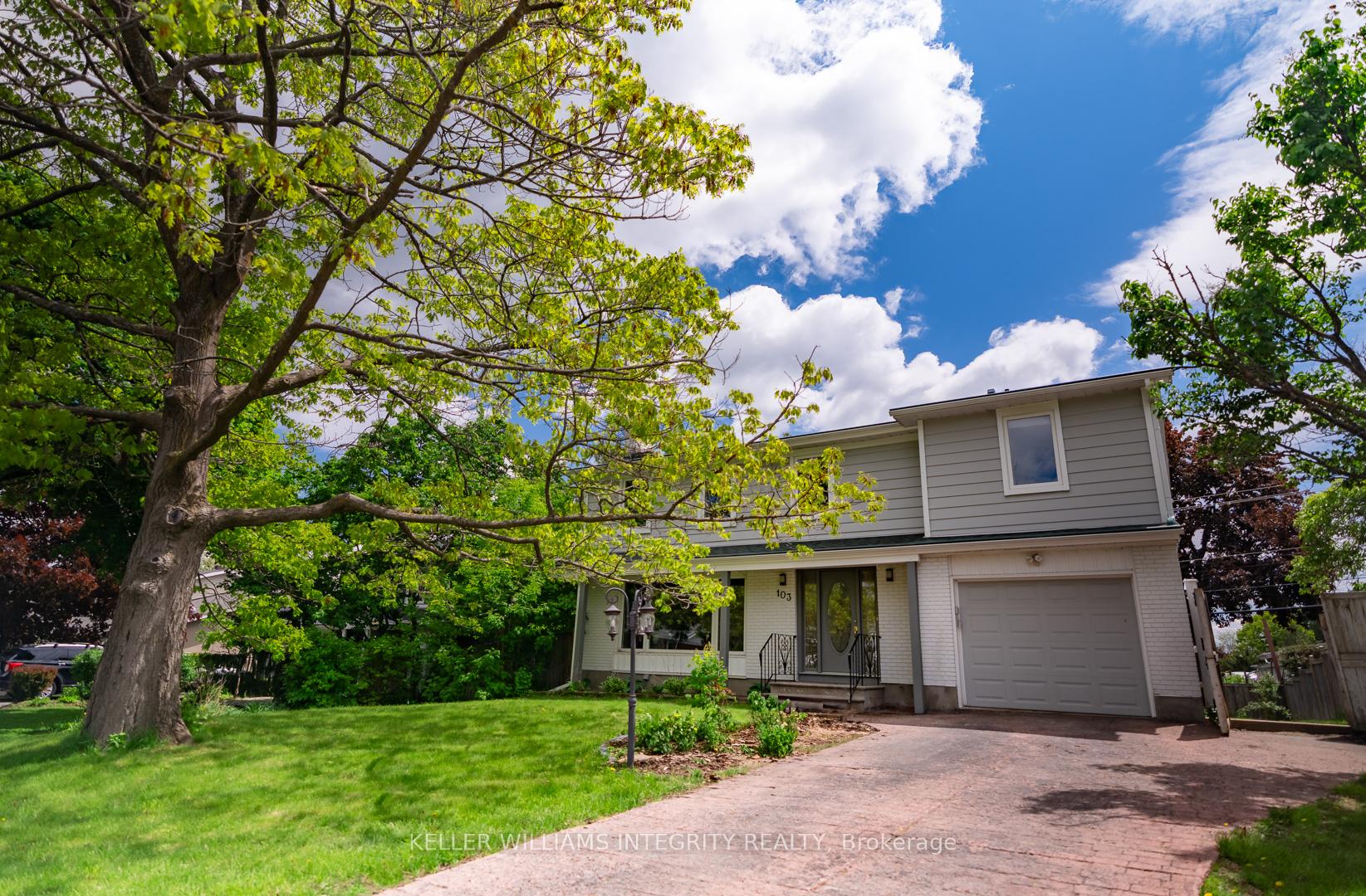 Photo 1 of 103 Beaver Ridge, Ottawa, City View/Skyline/Fisher Heights/Parkwood Hills — HOMEH