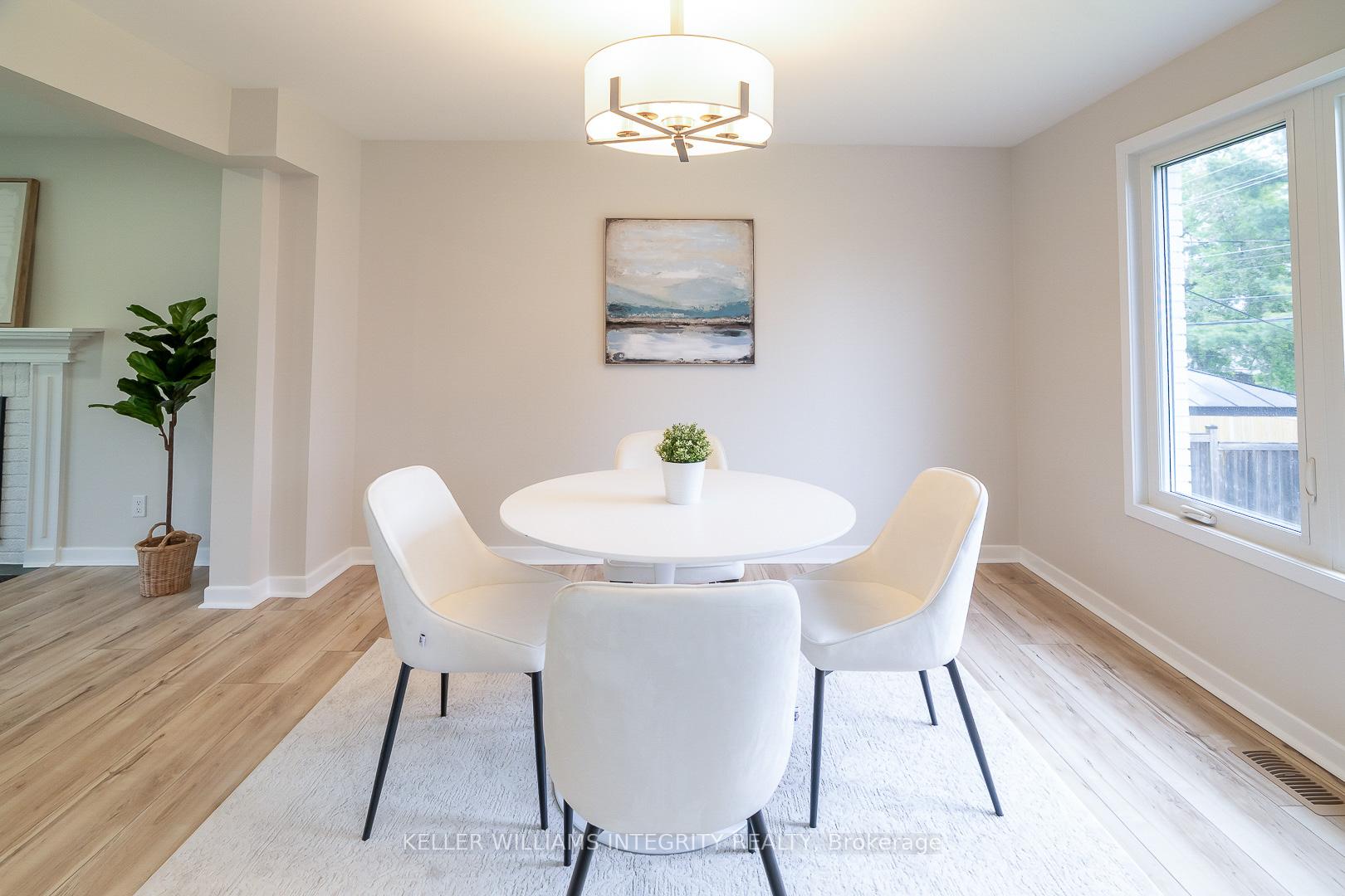 Photo 2 of 103 Beaver Ridge, Ottawa, City View/Skyline/Fisher Heights/Parkwood Hills — HOMEH