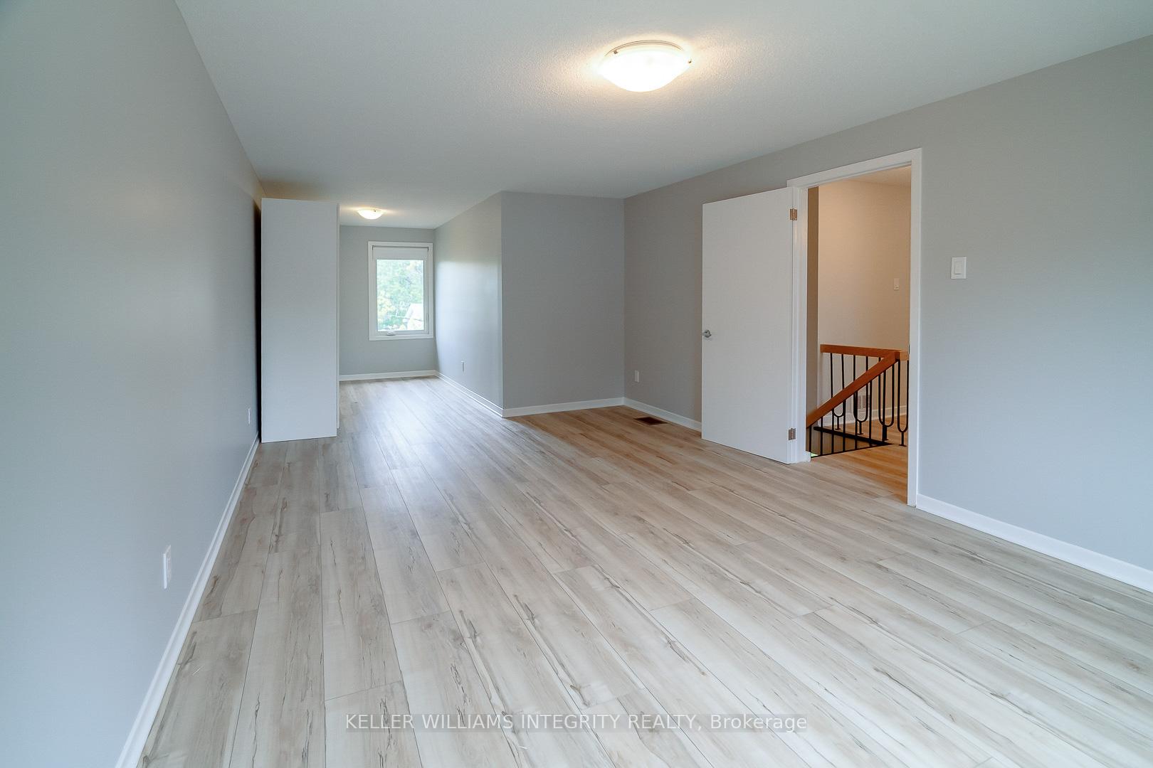Photo 16 of 103 Beaver Ridge, Ottawa, City View/Skyline/Fisher Heights/Parkwood Hills — HOMEH