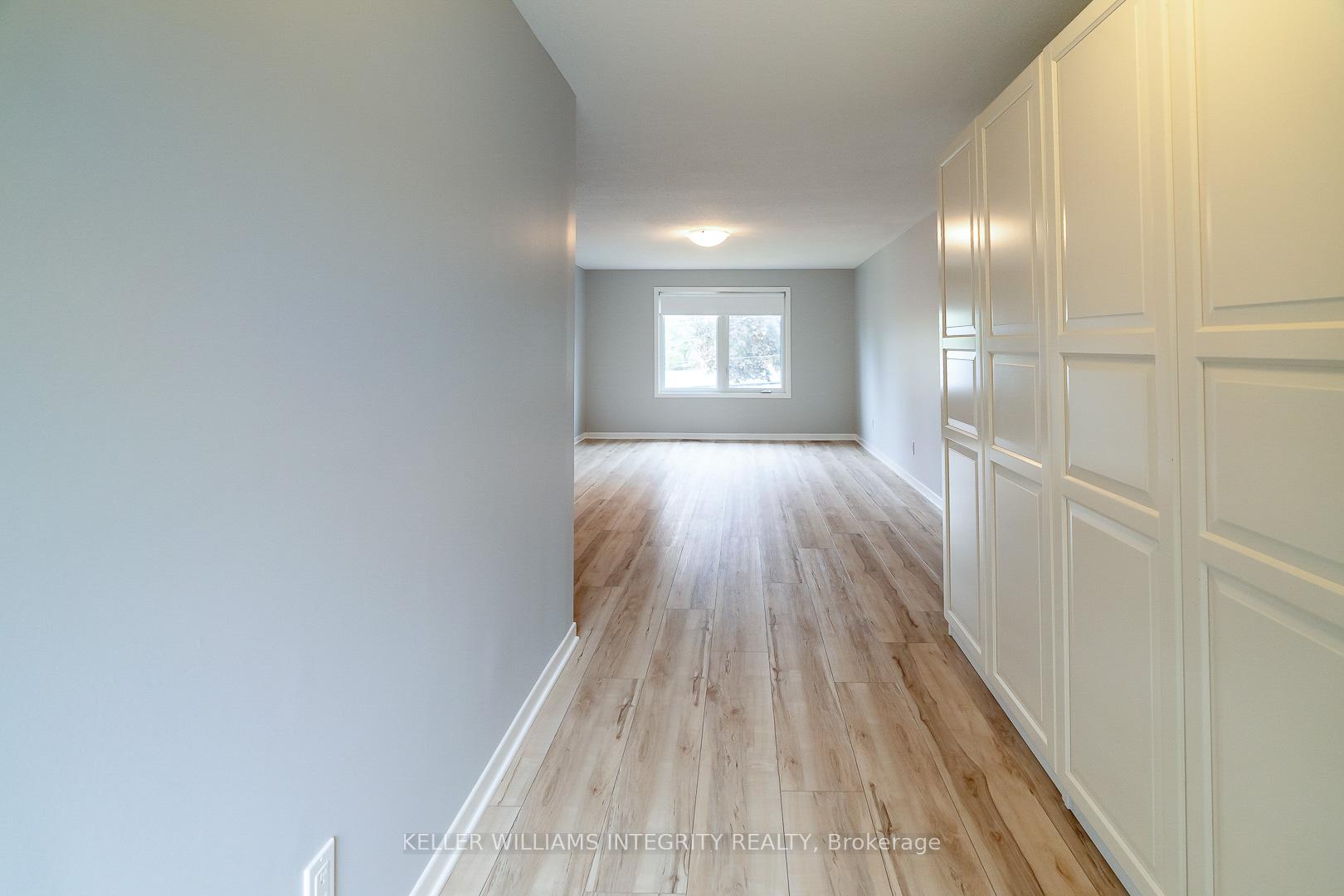 Photo 15 of 103 Beaver Ridge, Ottawa, City View/Skyline/Fisher Heights/Parkwood Hills — HOMEH