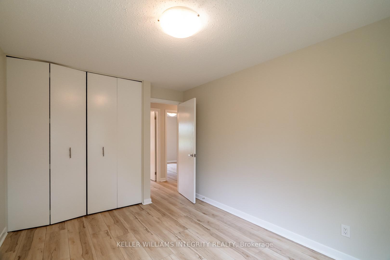 Photo 20 of 103 Beaver Ridge, Ottawa, City View/Skyline/Fisher Heights/Parkwood Hills — HOMEH
