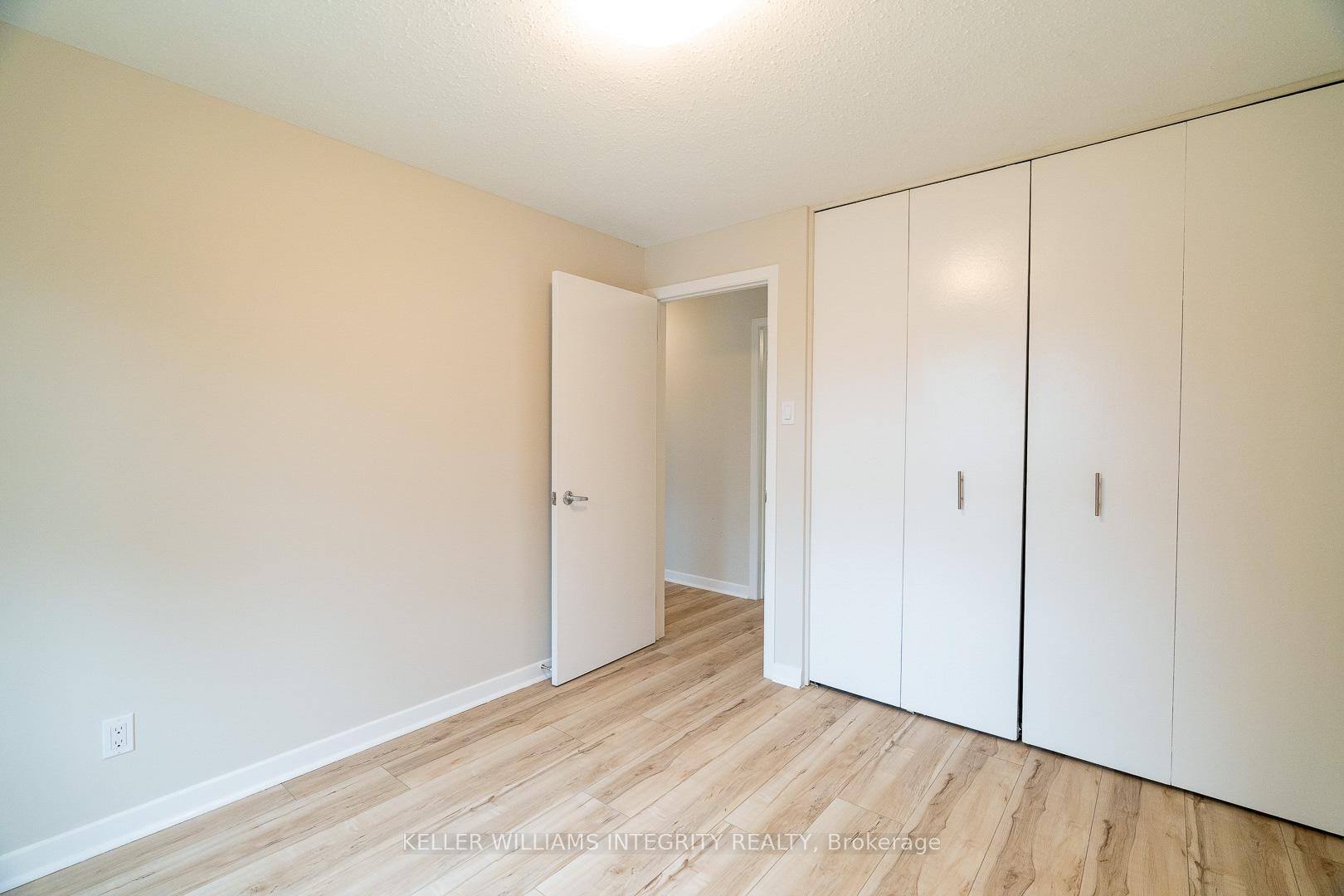 Photo 22 of 103 Beaver Ridge, Ottawa, City View/Skyline/Fisher Heights/Parkwood Hills — HOMEH
