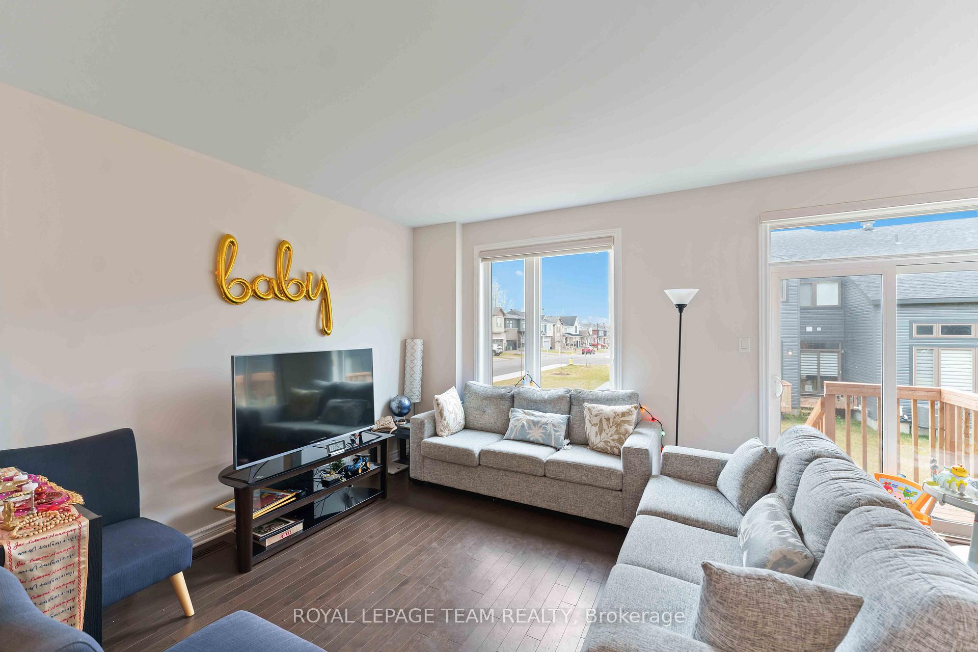 Photo 8 of 1001 Kijik Crescent, Ottawa, Blossom Park/Kemp Park/Findlay Creek — HOMEH