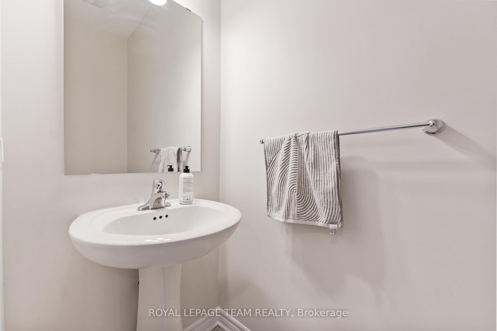 Photo 16 of 1001 Kijik Crescent, Ottawa, Blossom Park/Kemp Park/Findlay Creek — HOMEH