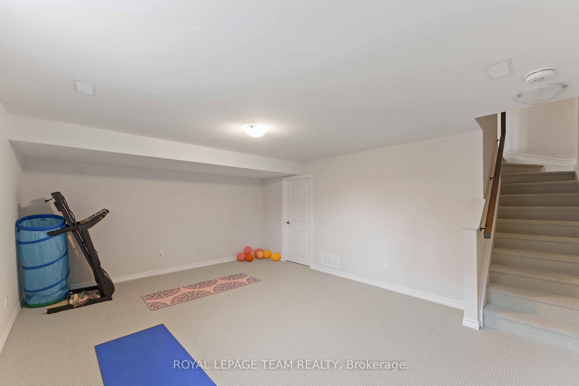Photo 27 of 1001 Kijik Crescent, Ottawa, Blossom Park/Kemp Park/Findlay Creek — HOMEH