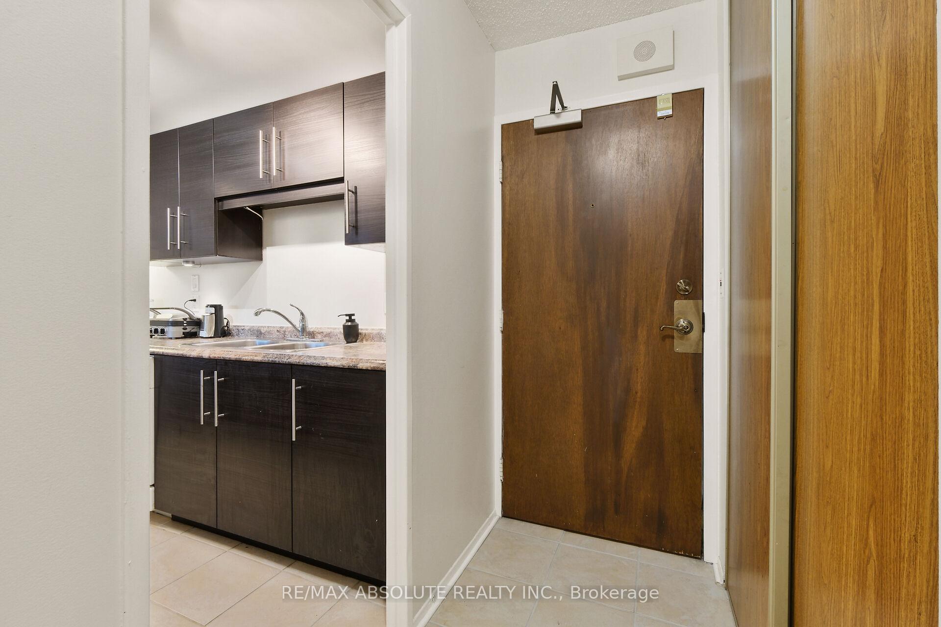 Photo 2 of Unit 1805, 1025 Richmond Road, Ottawa, Woodroffe — HOMEH