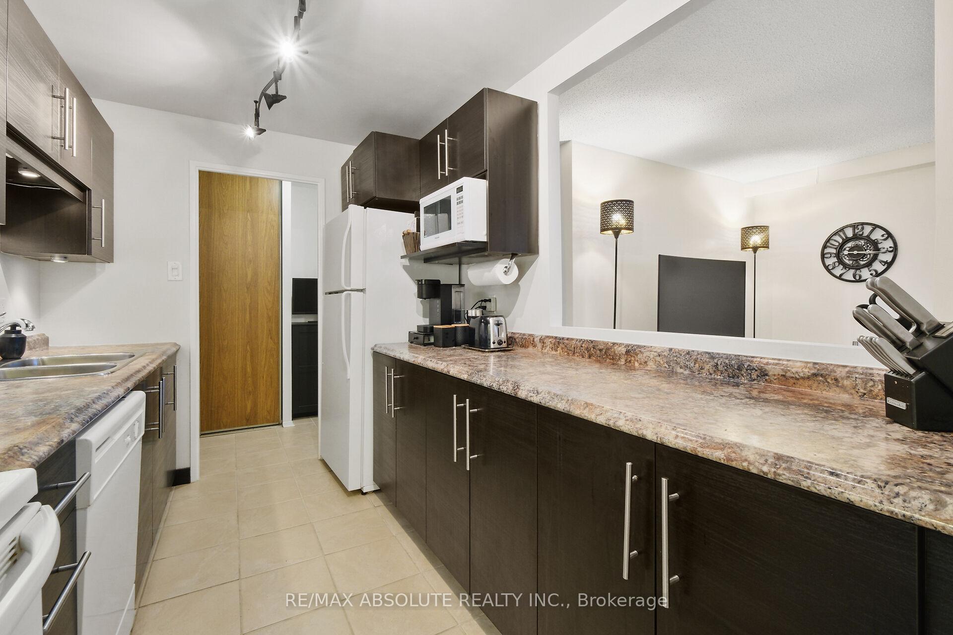Photo 5 of Unit 1805, 1025 Richmond Road, Ottawa, Woodroffe — HOMEH