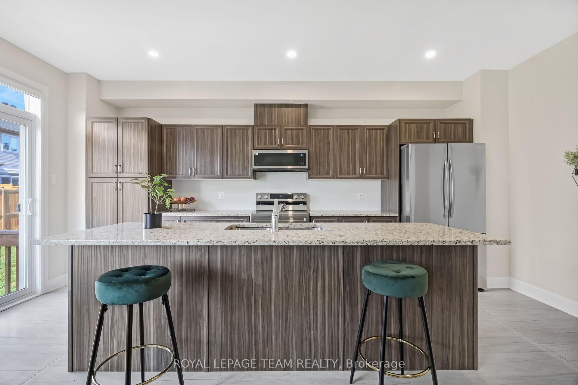 Photo 10 of 51 Robertson Lane, Carleton Place — HOMEH
