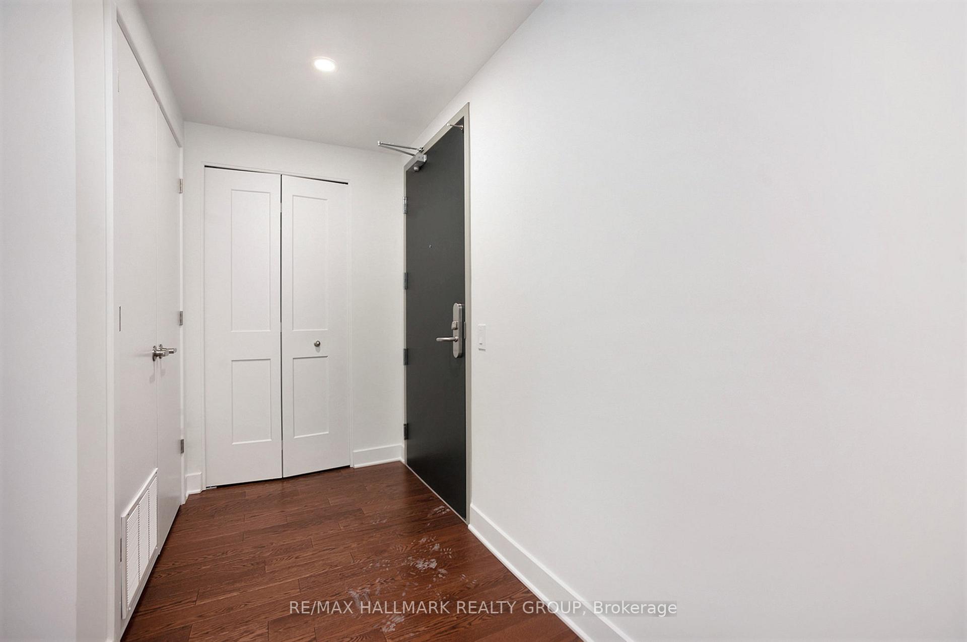 Photo 5 of Unit 801, 180 George Street, Ottawa, Lower Town/Byward Market — HOMEH